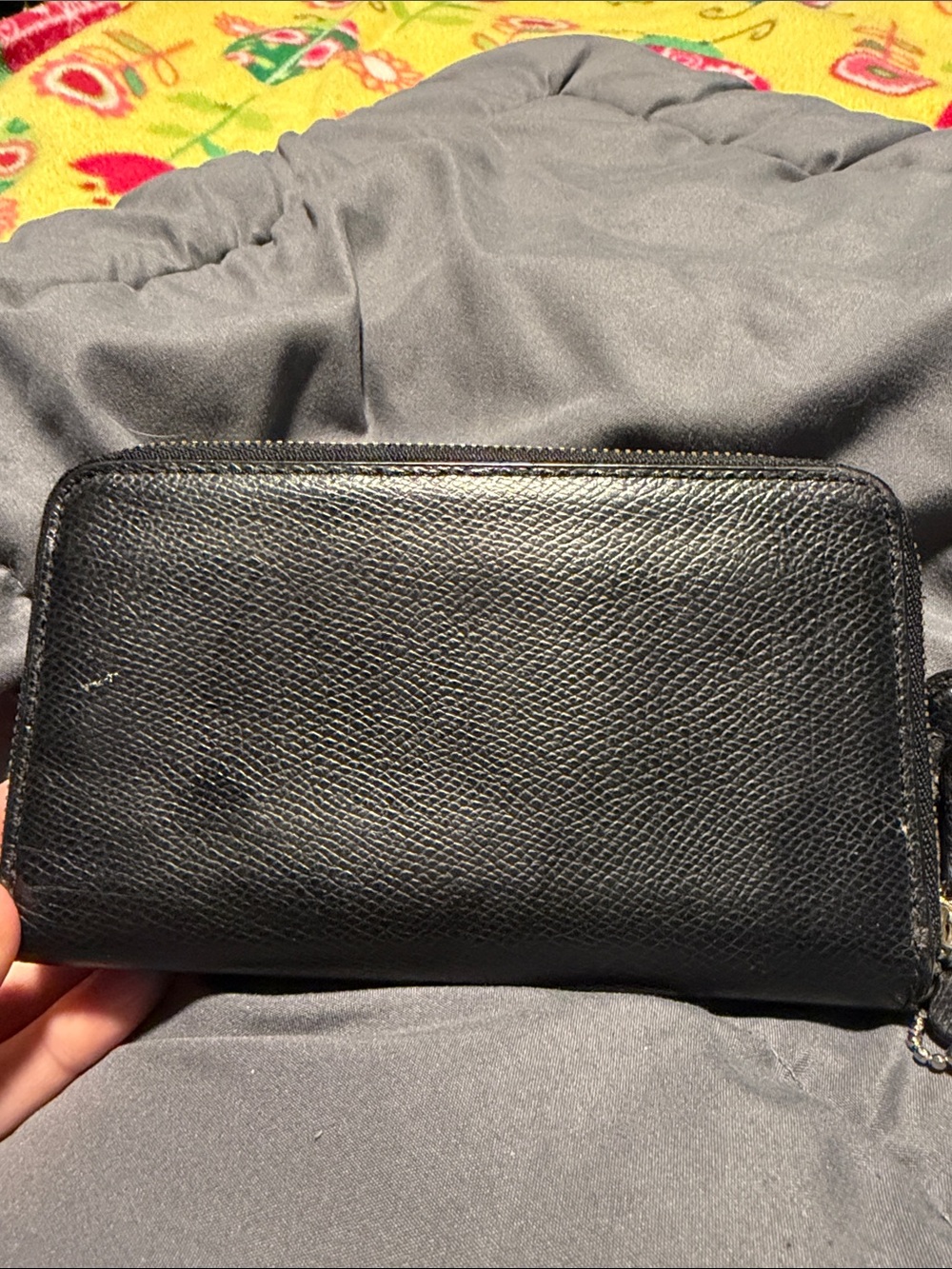 COACH Black Pebbled Leather Zip Wallet with Gold Logo - Picture 2 of 10